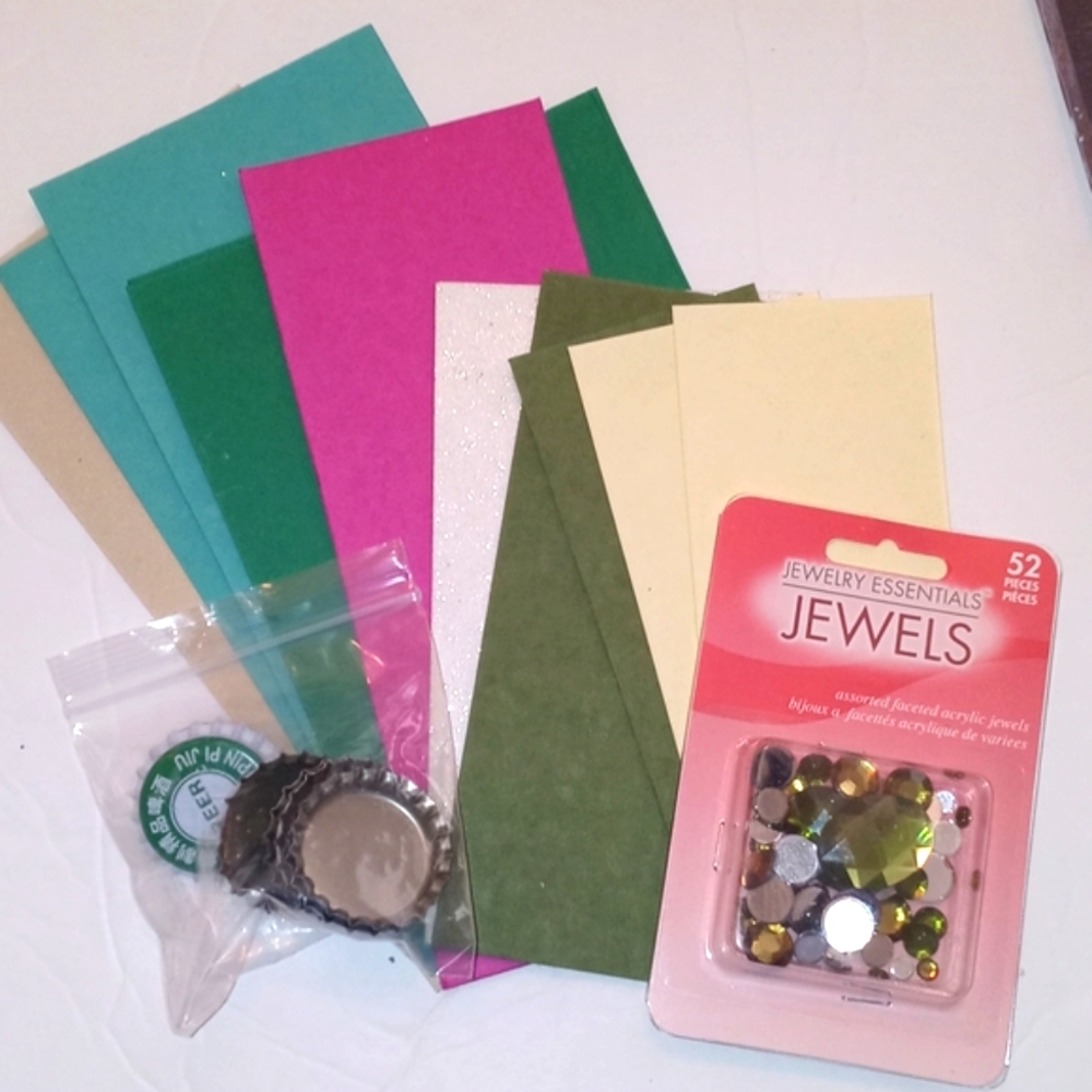 Small Fun Crafting Lot - Picture 11 of 12